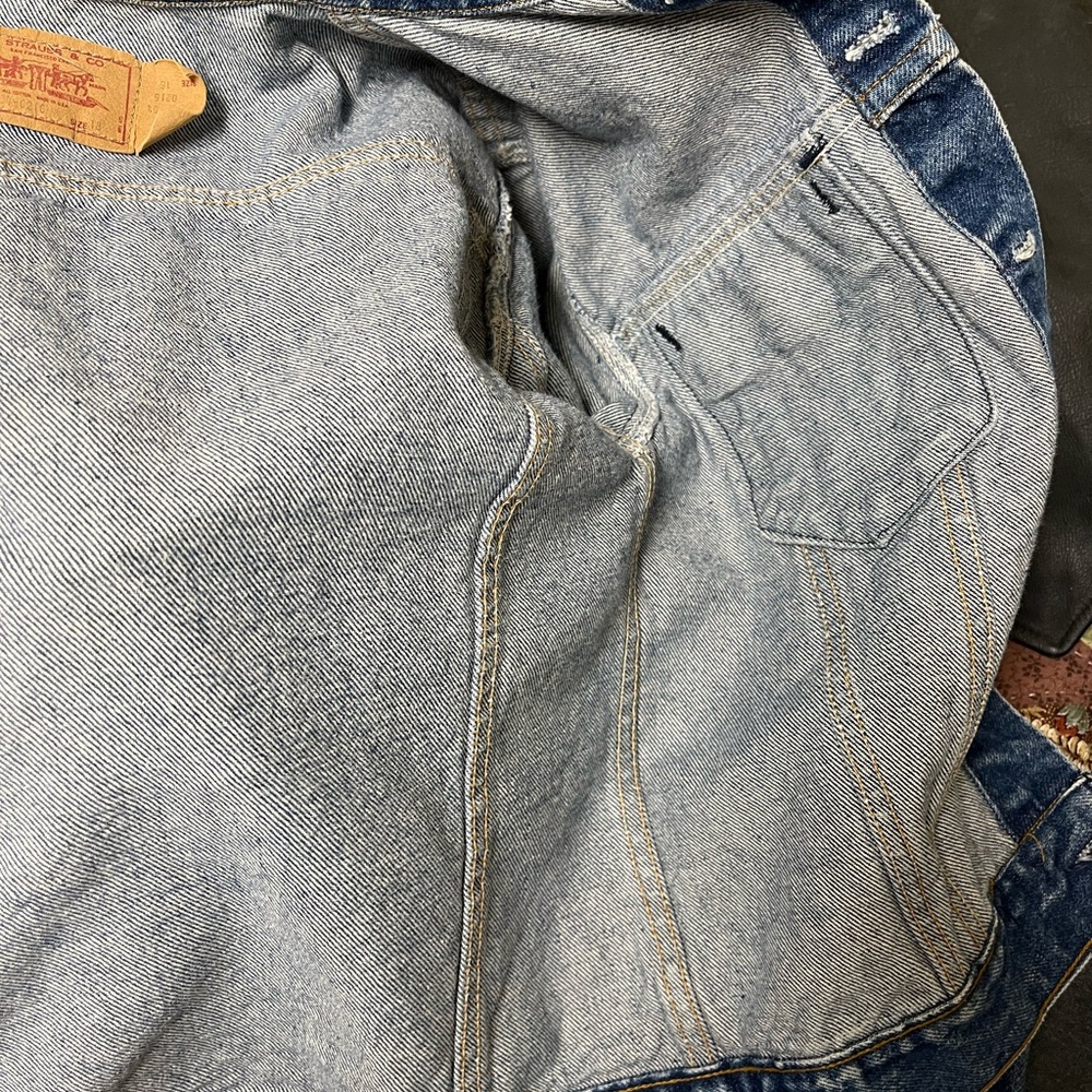 Levi's Blue Denim Trucker Vintage 1990’s Jacket - Picture 6 of 9